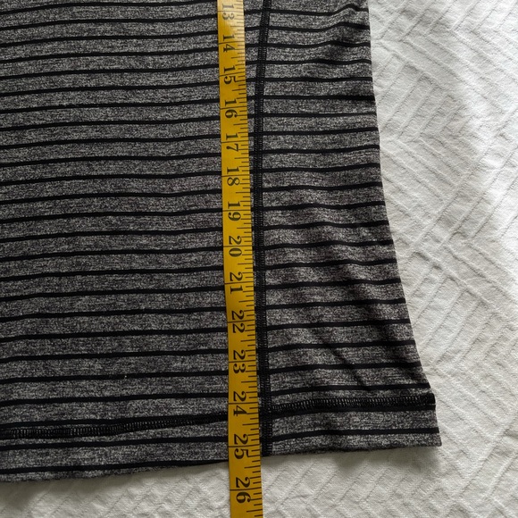 Lululemon Men long sleeve 1/4 zip shirt striped heathered black Medium - Picture 8 of 8